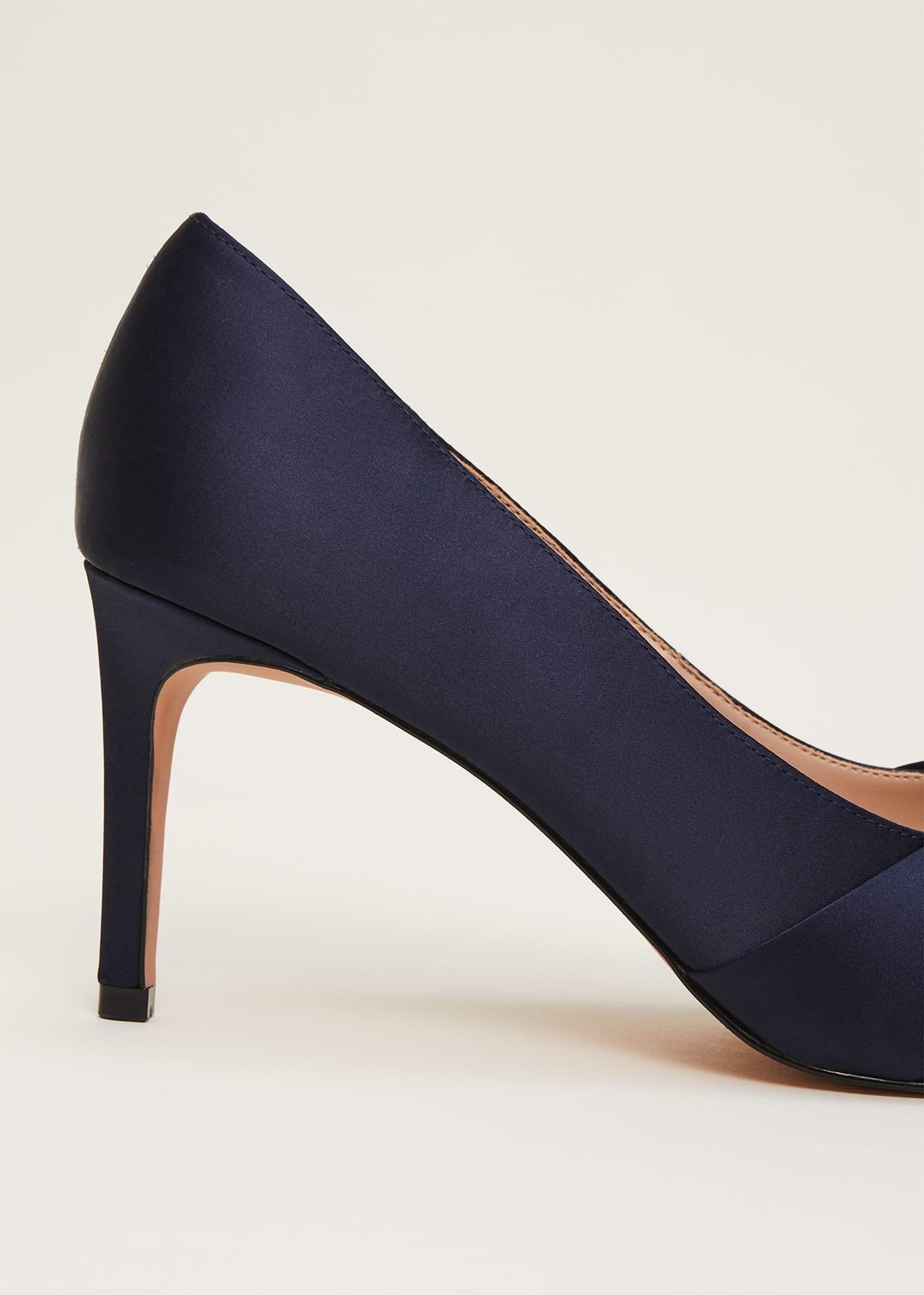 Satin Knot Front Court Shoe