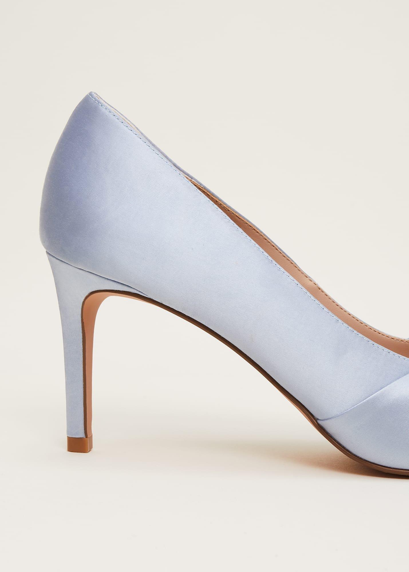 Satin Knot Front Court Shoe