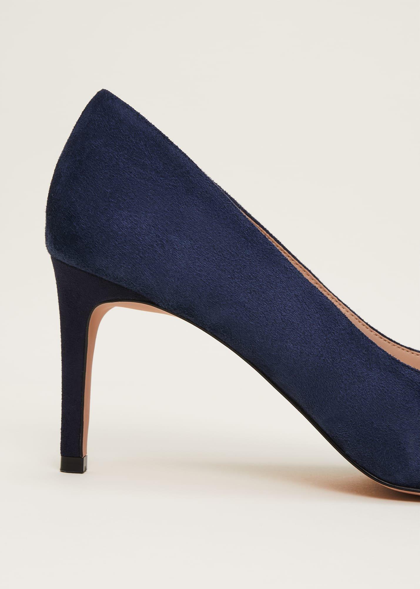 Embellished Court Shoe