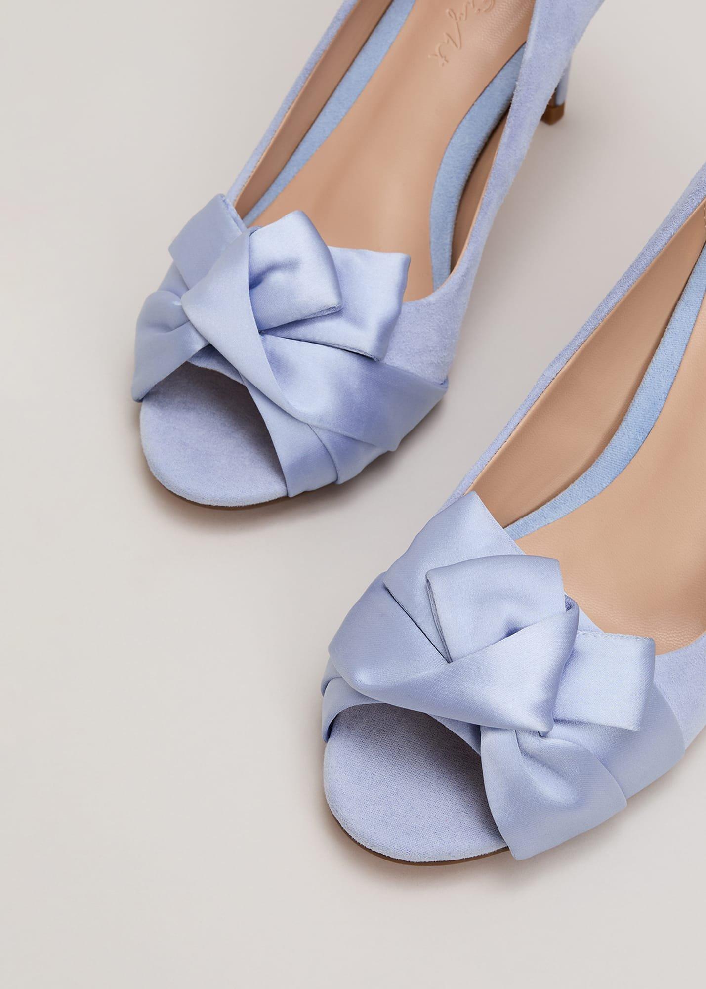 Peeptoe-Schuhe aus Satin mit Twist-Detail