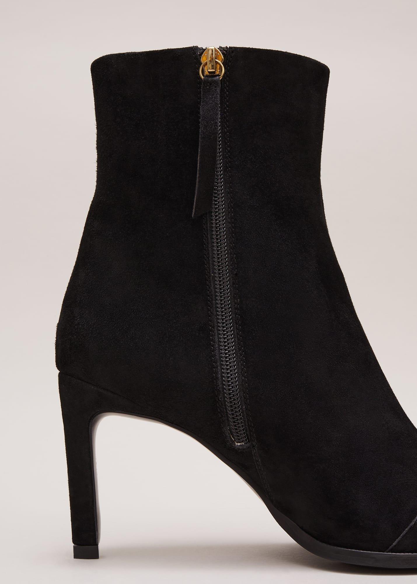 Black Suede Ponited Heeled Boots