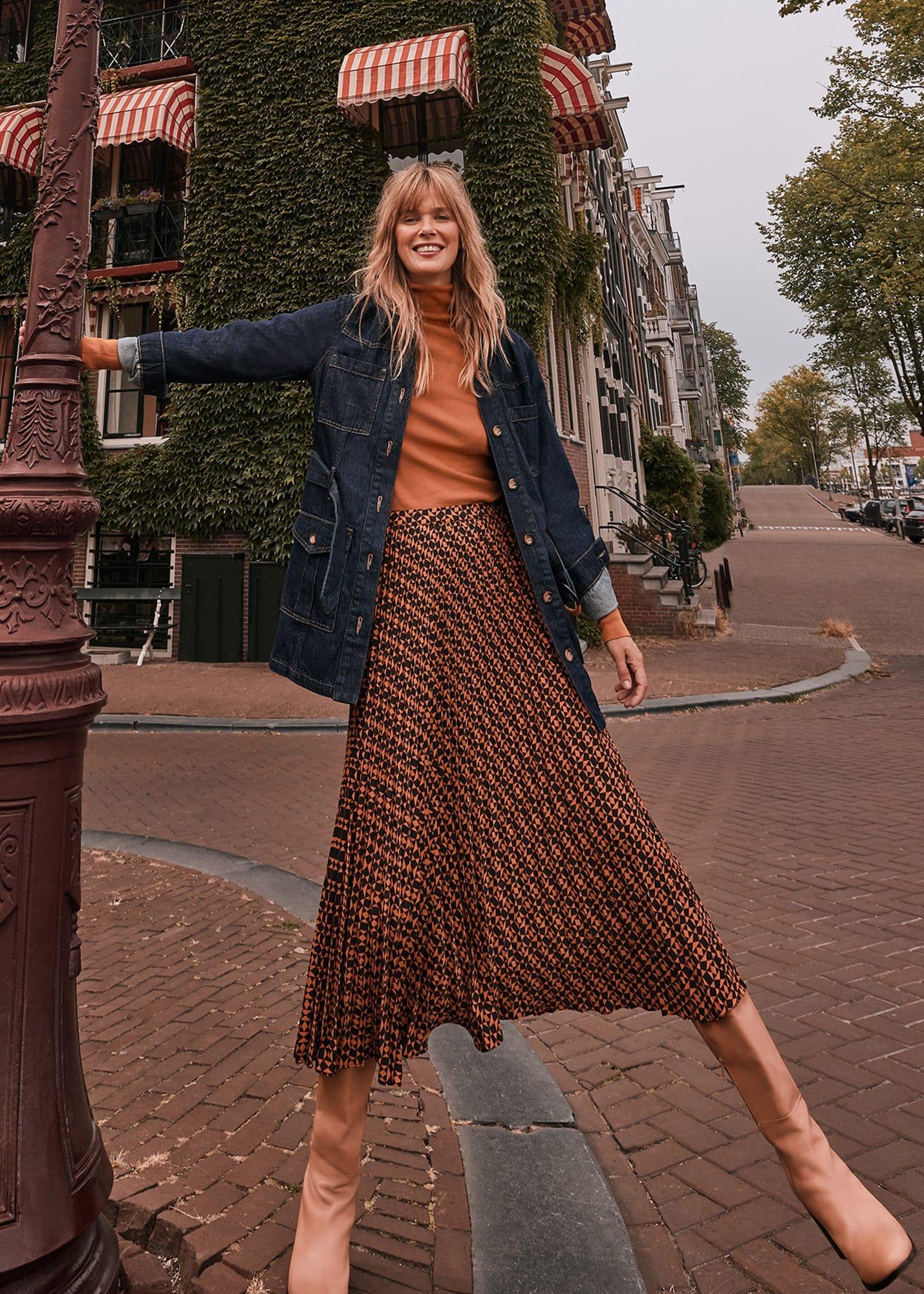Elmina Pleated Geo Print Midi Skirt