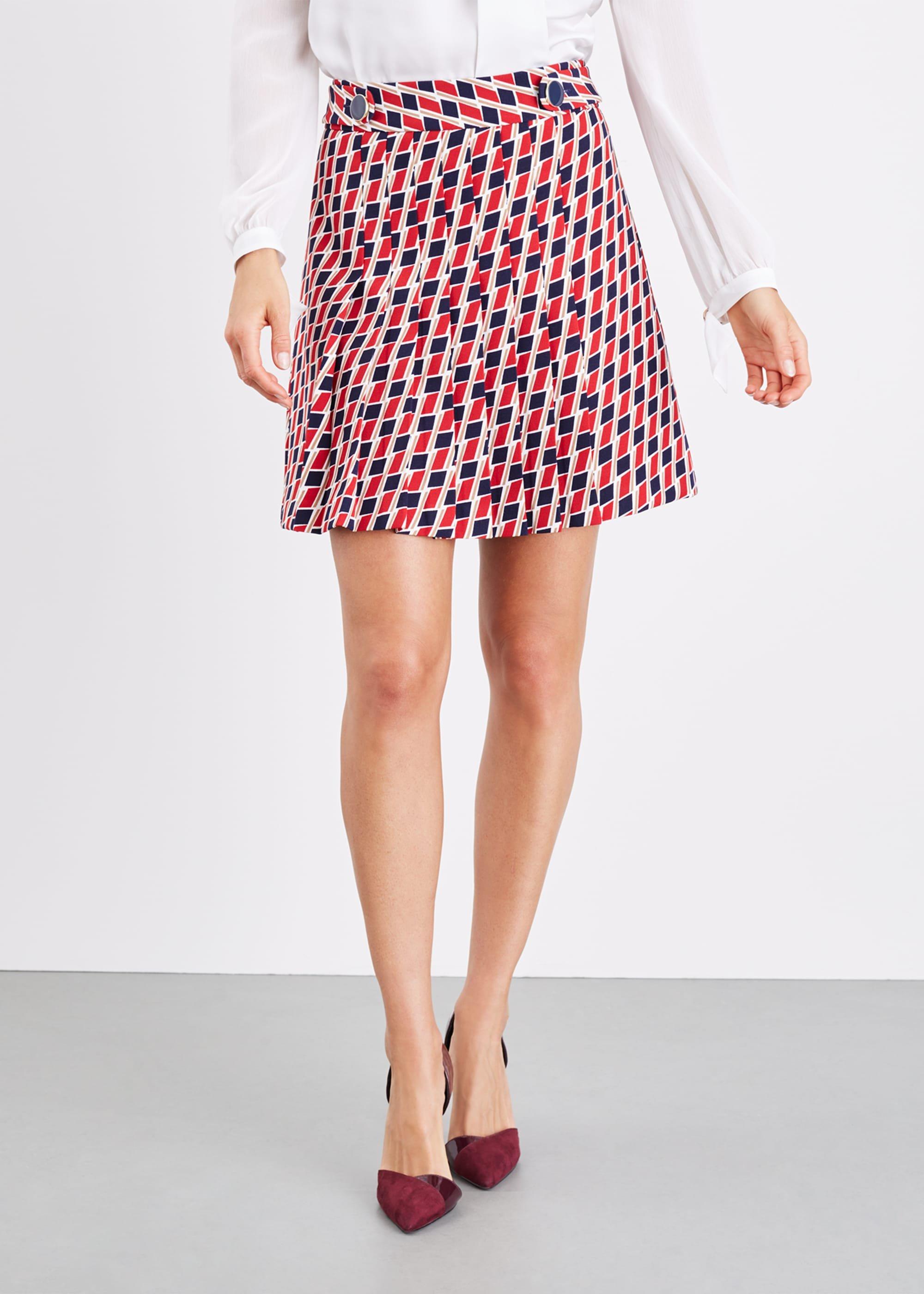 Mindy Chevron Print Pleated Mini Skirt